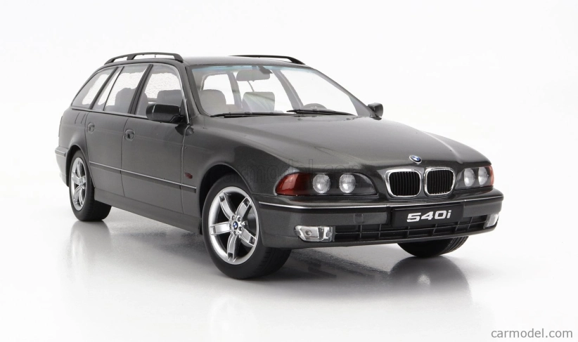 Kk-scale BMW radu 5 540i (e39) Touring Sw Station Wagon 1997 1:18 Grey Met