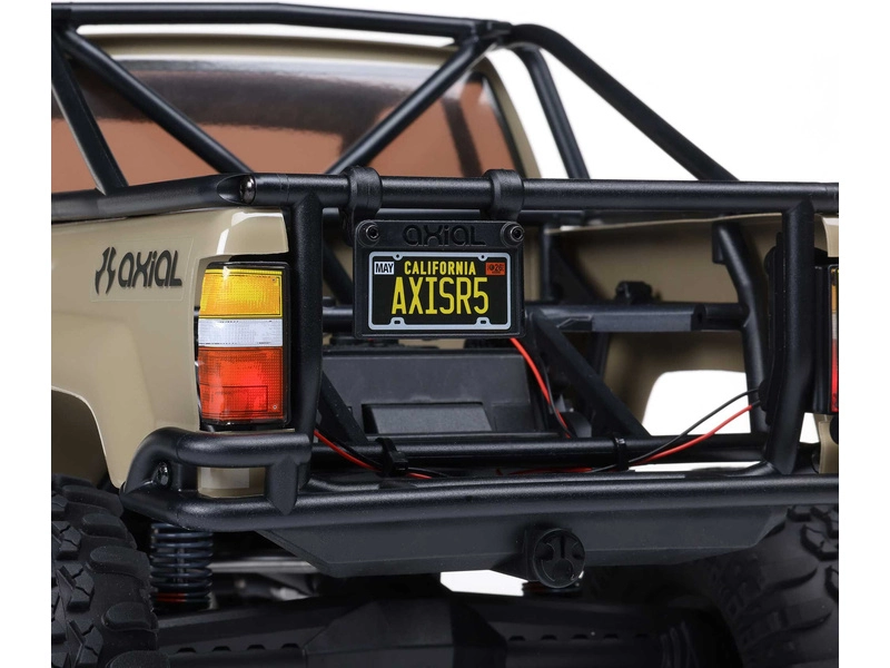 Axial SCX10 III Toyota SR5 1987 1:10 4WD RTR červený