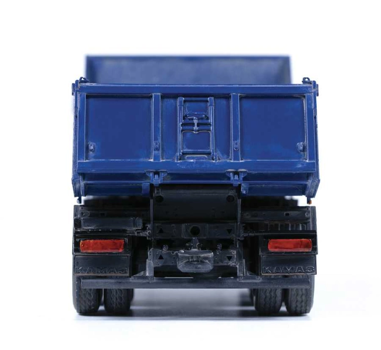 Zvezda Kamaz 65115 Truck Cassone Ribaltabile 3-assi 2006 1:43 /