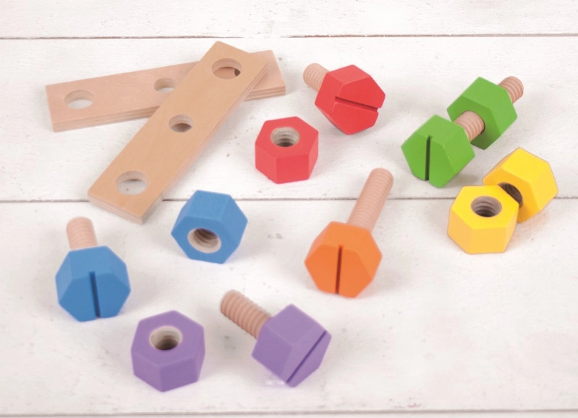 Bigjigs Toys Drevené spojovacie prvky v krabici