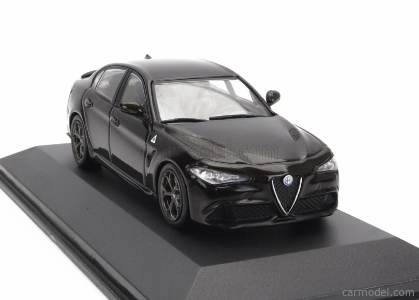 Solido Alfa romeo Giulia Quadrifoglio 2.9l Biturbo 2019 1:43 Black