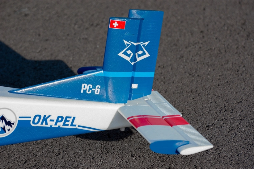 KAVAN Pilatus PC-6 Porter 1500 mm ARF – červená