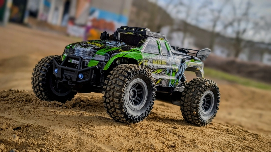 RC auto truck Mountain Race Champion