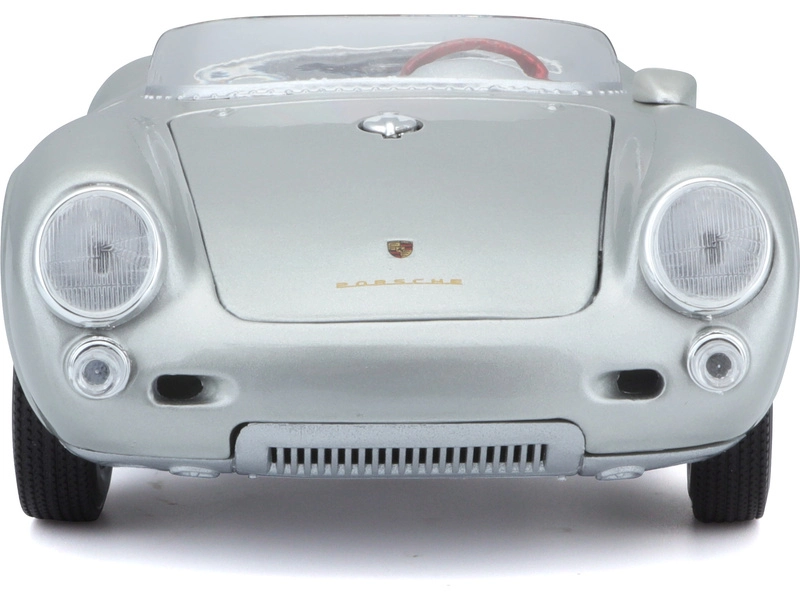 Maisto Porsche 550 A Spyder 1:18 stříbrná
