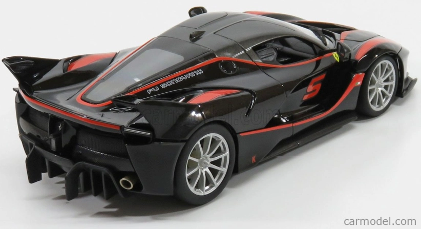Bburago Ferrari FXX K 1:18 čierna