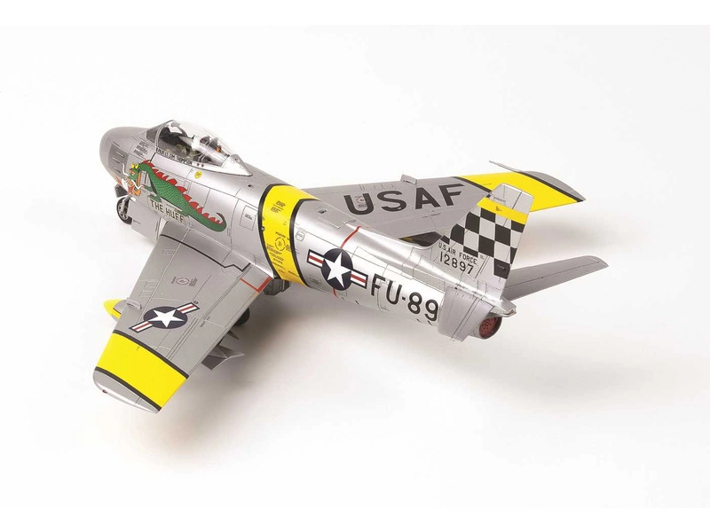 Academy North American F-86F Sabre The Huff (1:48)