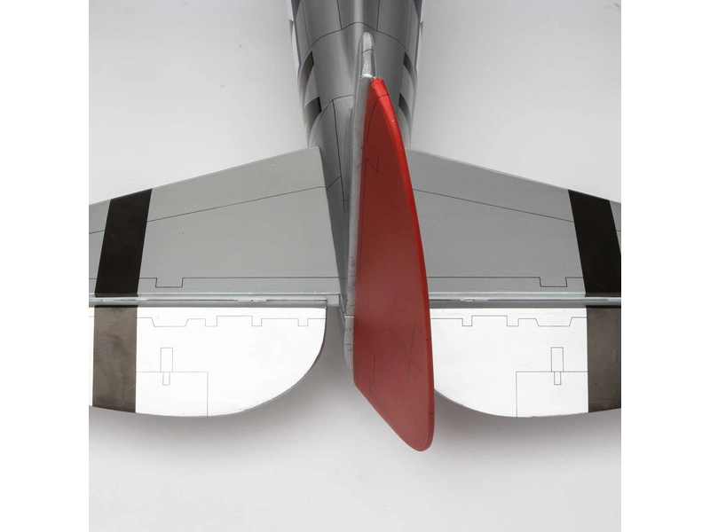 Hangar 9 P-47D Thunderbolt 1,7m 20cc ARF