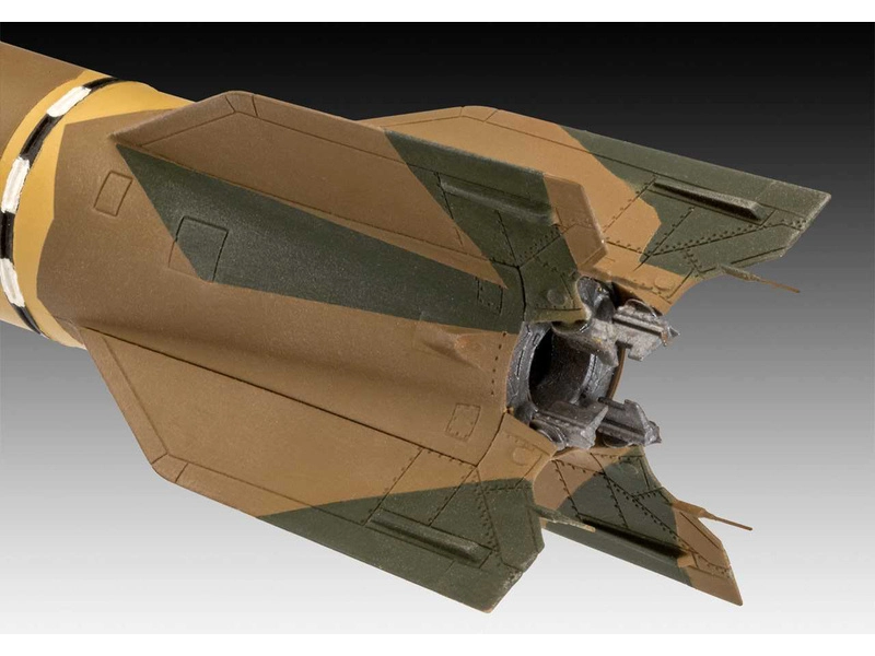 Revell nemecká raketa A4/V2 (1:72)