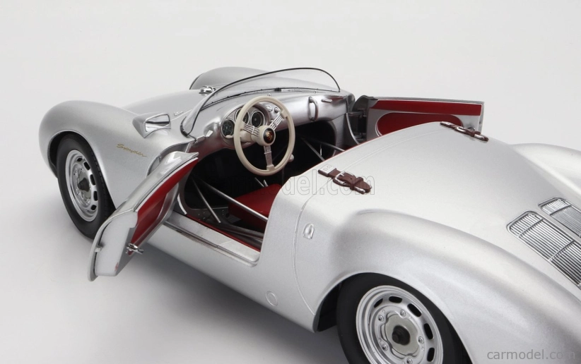 Porsche 550a Spider 1956 v mierke 1:12 strieborný