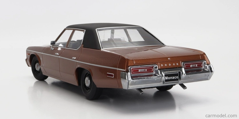 Dodge Monaco 1974 v mierke 1:18 hnedý čierny