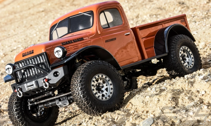 1946 Dodge Power Wagon číra karoséria pre 12.3 (313mm) podvozky