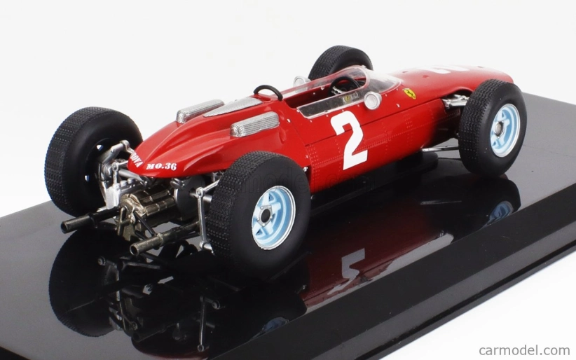 Edicola Ferrari F1 158 N 2 Majster sveta sezóna 1964 John Surtees - Con Vetrina - s vitrínou 1:24 červená