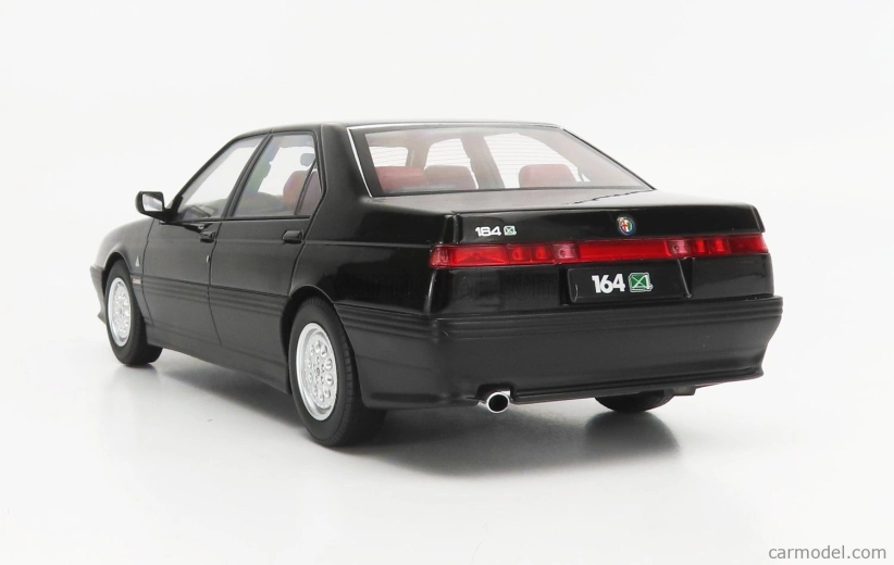 Triple9 Alfa romeo 164 Q4 1994 - Tmavo červený interiér 1:18 čierna