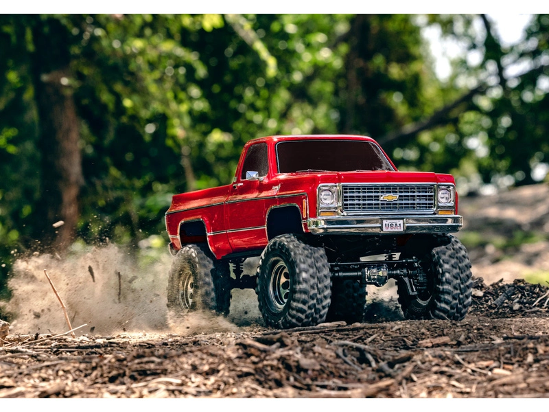 RC auto Traxxas TRX-4 Chevrolet K10 1979 TQi 1:10 RTR, červené