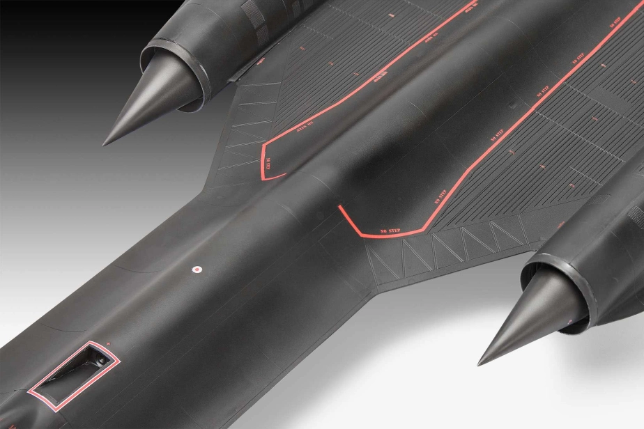 Plastic ModelKit lietadlo 03751 - Lockheed SR-71B Blackbird (1:48)