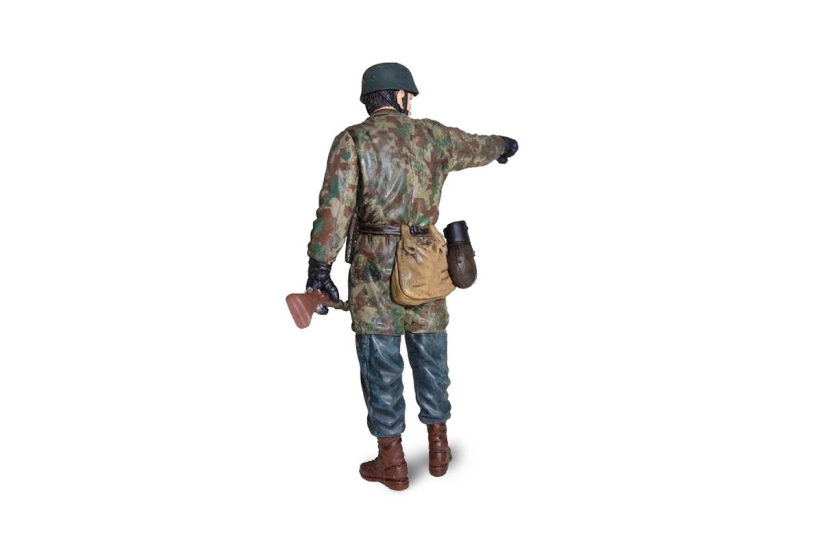 1/16 figurka německého rotného (Unterfeldwebel) Friedricha Steinhauer z 2 sv. války, ručně