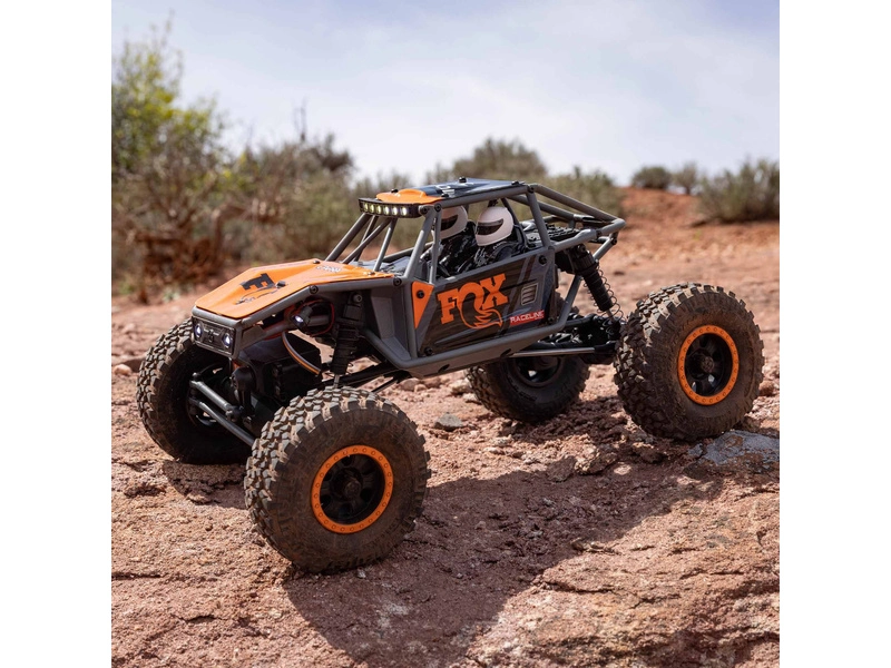 Axial Capra 1:18 V2 4WD RTR čierna