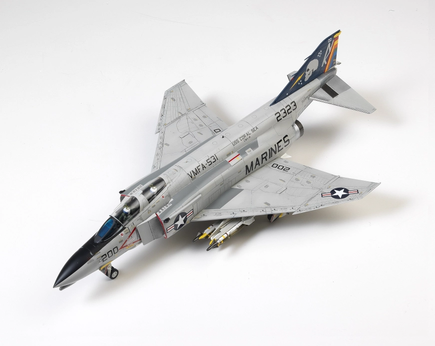 Academy McDonnell F-4B/N VMFA-531 USMC Gray Ghost (1:48)