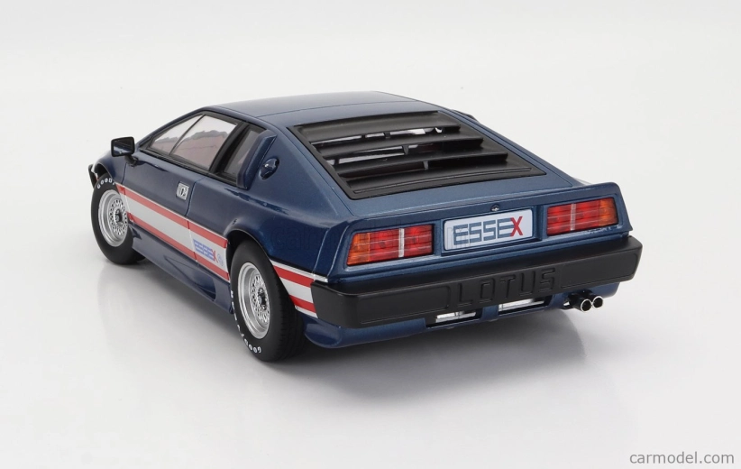 Lotus Esprit Turbo 1981 v mierke 1:18 modrý
