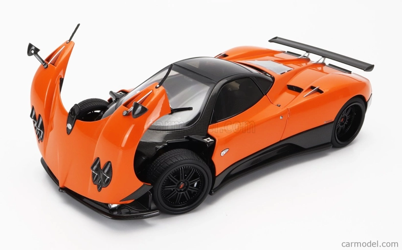 Takmer skutočný Pagani Zonda F 2005 1:18 Orange