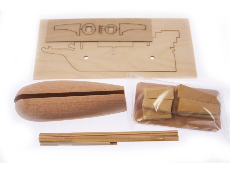 AMATI Galeóna 1:135 First step kit