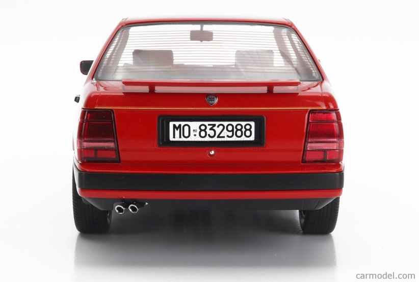 Mitica-diecast Lancia Thema 8.32 Ferrari 2s 1988 - s otvoreným zadným krídlom 1:18 Ferrari Red