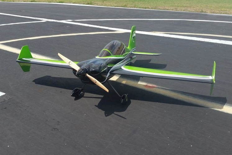 RC letadlo 60" Game Bird EXP V2 1,52m, zelená