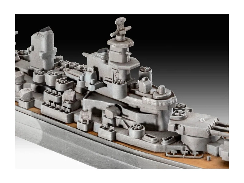 Revell Battleship USS New Jersey (1:1200) (štartovacia súprava)