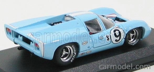 Najlepší model Lola T70 Coupe N 9 Sebring 1968 Patrick - Jordan 1:43 Light Blue