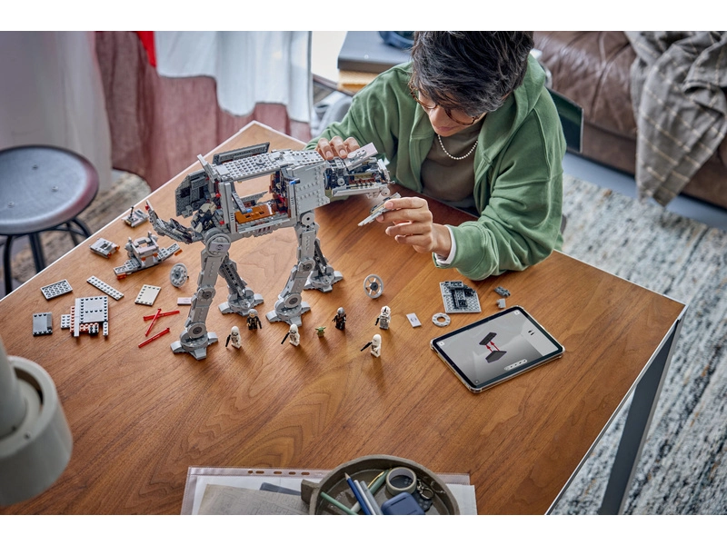 LEGO Star Wars - AT-AT™ s a INT-4 z Imperiálního zůstatku
