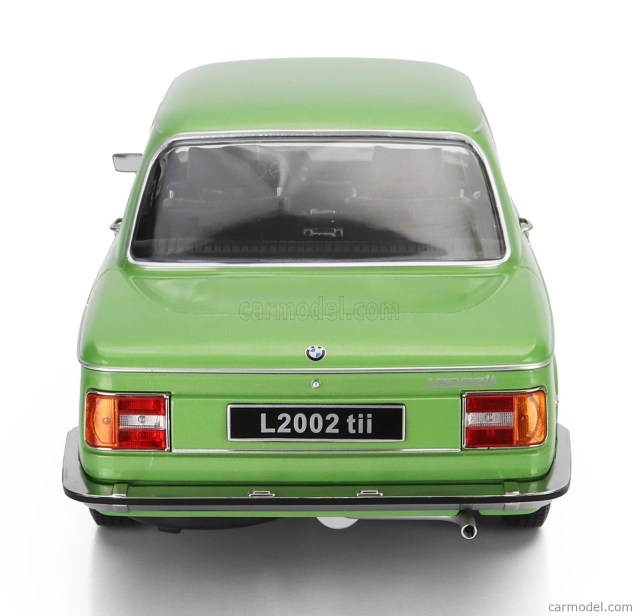 Kk-scale BMW L2002 Tii 2-series 1974 1:12 Zelená