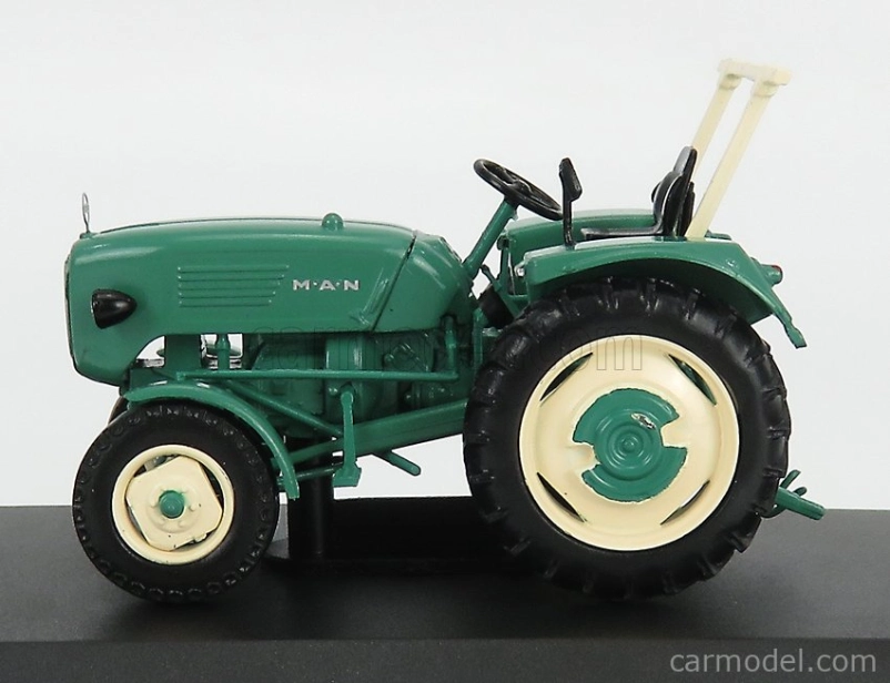 Edicola MAN 4l1 Tractor 1960 - poškodenie Blister Box 1:43 Zeleno-béžová
