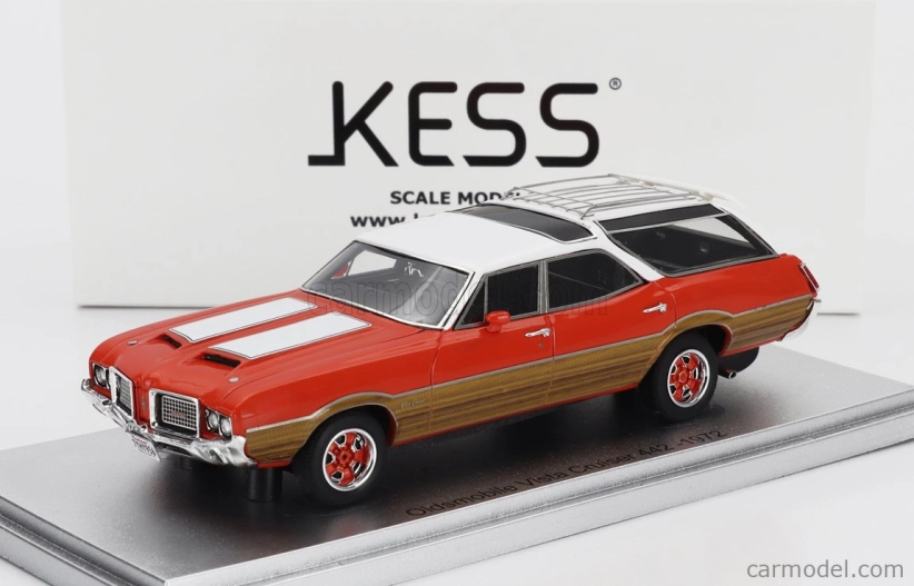 Kess-model Oldsmobile Vista Cruiser 442 Sw Station Wagon 1972 1:43 Červená Biela Drevo