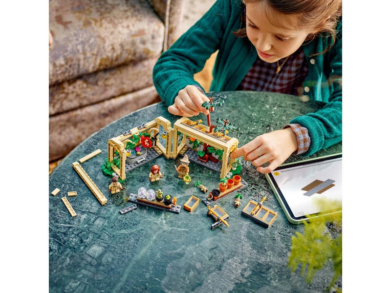 LEGO Harry Potter - Bradavický hrad: Hodina bylinkárstva