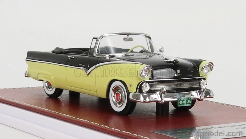 Great-iconic-models Ford usa Fairlane Sunliner Cabriolet 1955 1:43 Zlatobýl Černý