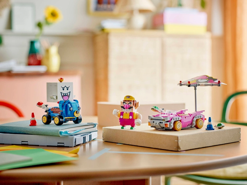 LEGO Super Mario - Mario Kart™ - Wario a King Boo