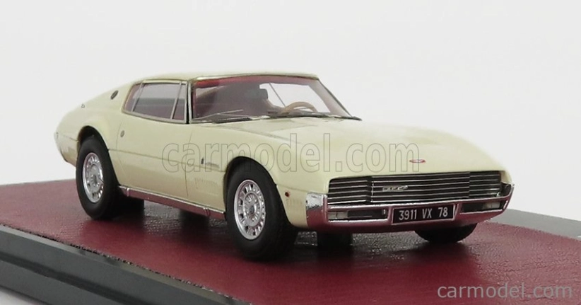Matrix scale models Jensen Nova Vignale 1967 1:43 Bílá