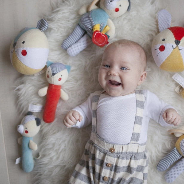 Koláž Petit Rattle Bear