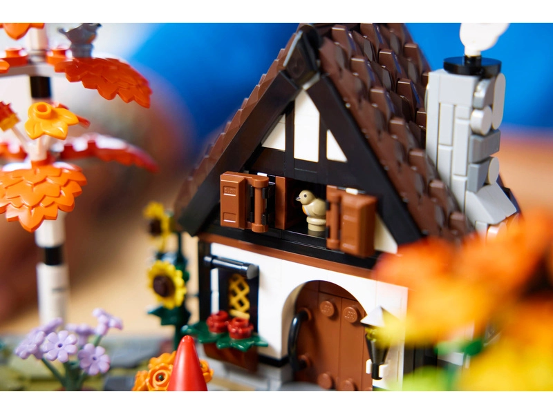 LEGO Icons - Chata a podzimní zahrada
