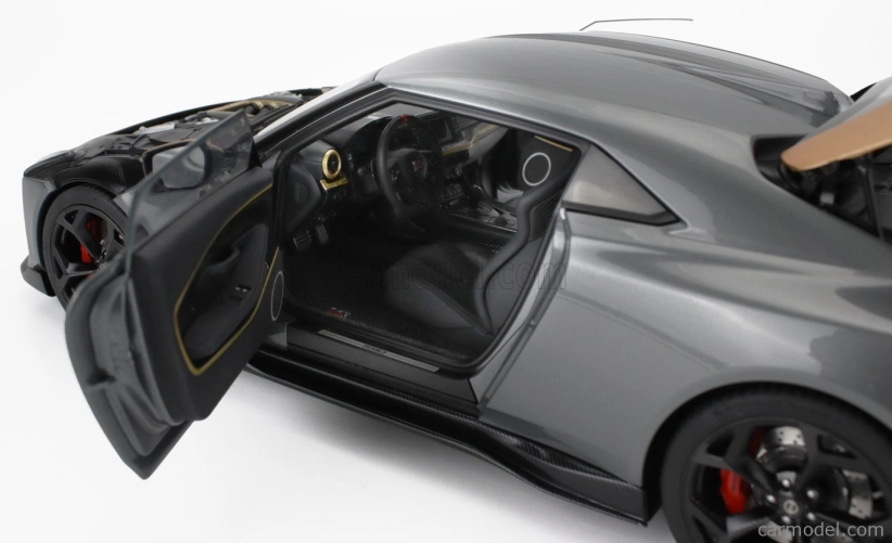 Autoart Nissan Gt-r50 by Italdesign Goodwood Version 2021 1:18 Liquid Kinetic Grey - Energetic Sigma Gold