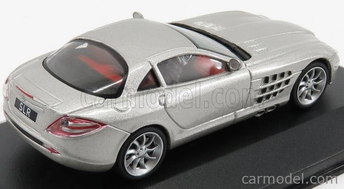 Edicola Mercedes benz Slr Mclaren 2003 - Con Vetrina - With Showcase 1:43 Silver