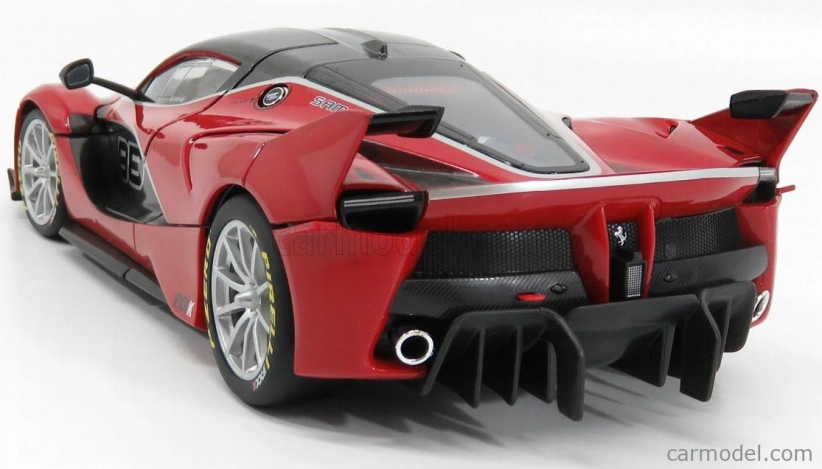 Bburago Signature Ferrari FXX K 1:18 červená