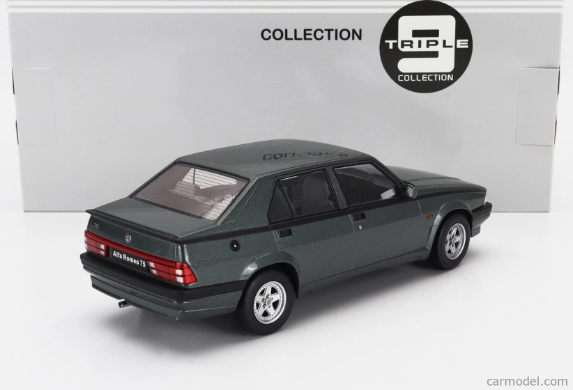 Triple9 Alfa romeo 75 1988 1:18 Šedozelená