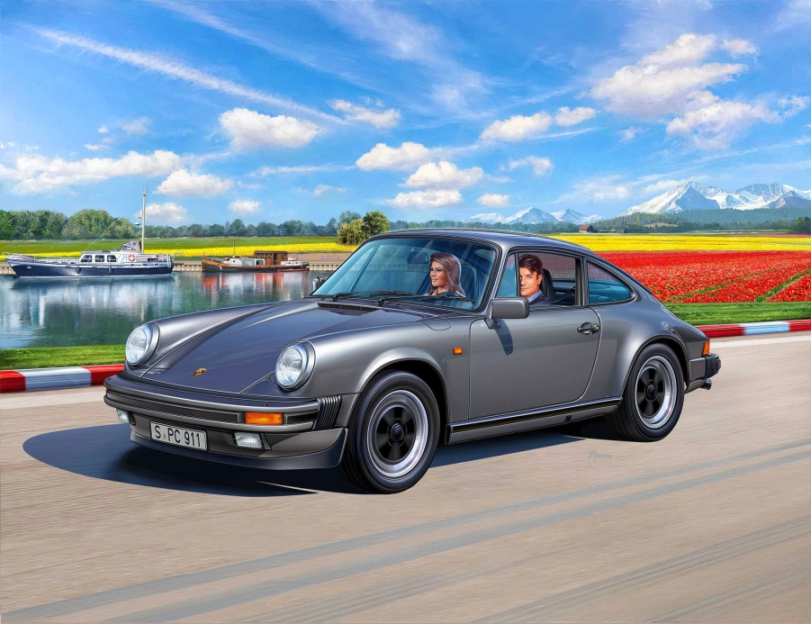 Revell Porsche 911 G Model Coupé (1:24)