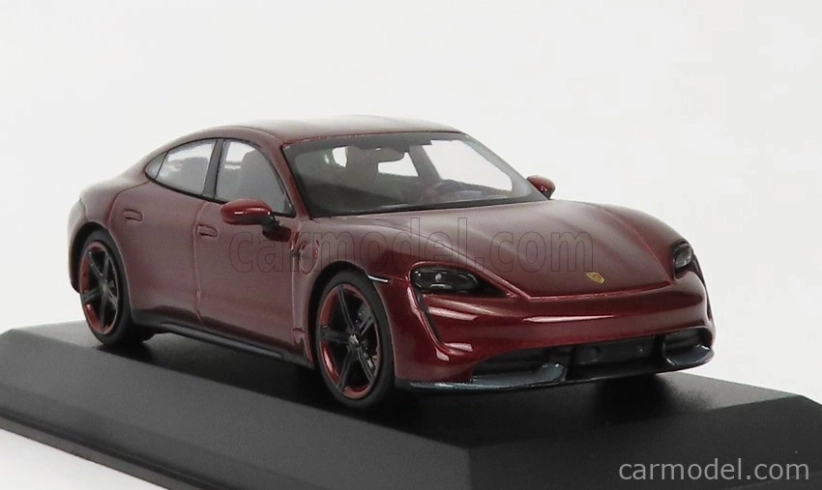 Minichamps Porsche Taycan Turbo S Cross 2020 1:43 Red Met