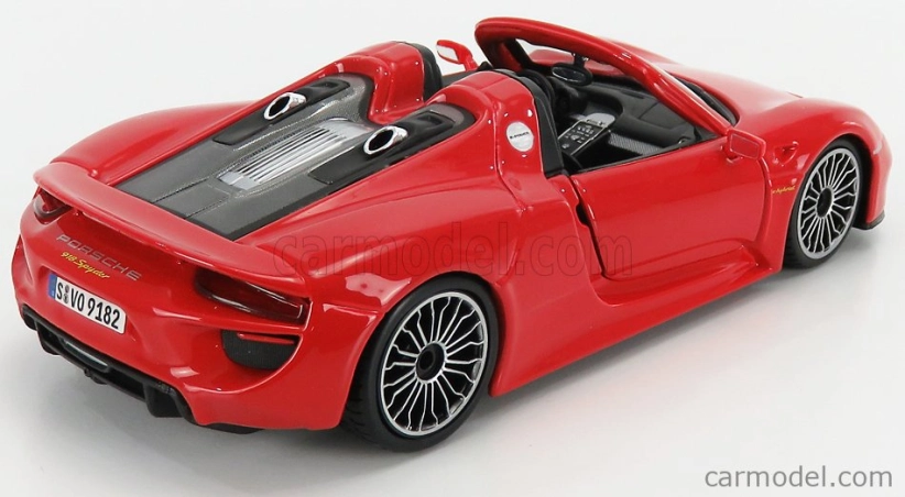 Bburago Plus Porsche 918 Spyder 1:24 červená