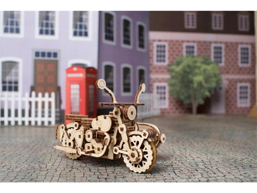 Ugears 3D dřevěné mechanické puzzle Harry Potter Hagridova létající motorka