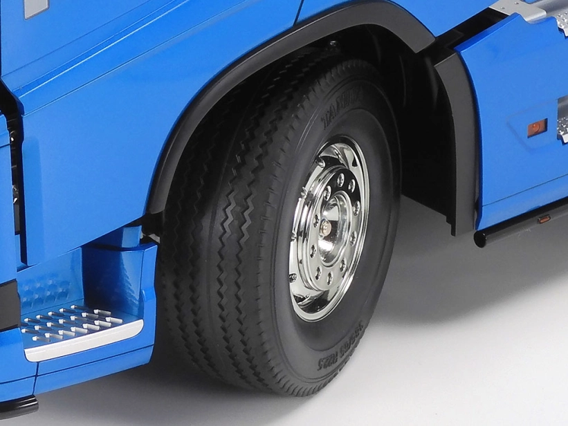 RC auto Tamiya Volvo FH16 Globetrotter XL 750