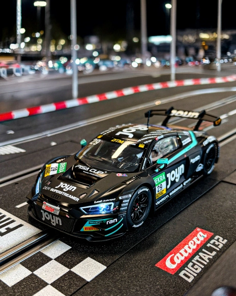 Auto Carrera D124 - 24014 Audi R8 LMS GT3 evo II