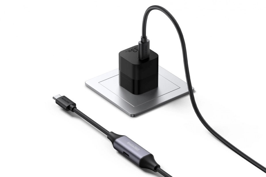 Insta360 Wave Y kábel s adaptérom
